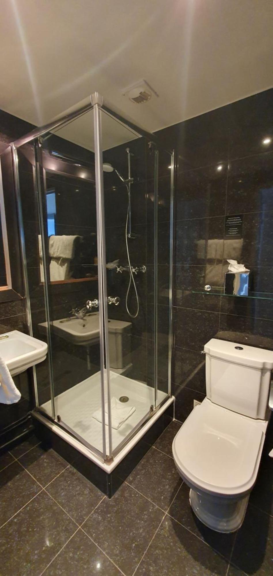 Single Room Shower